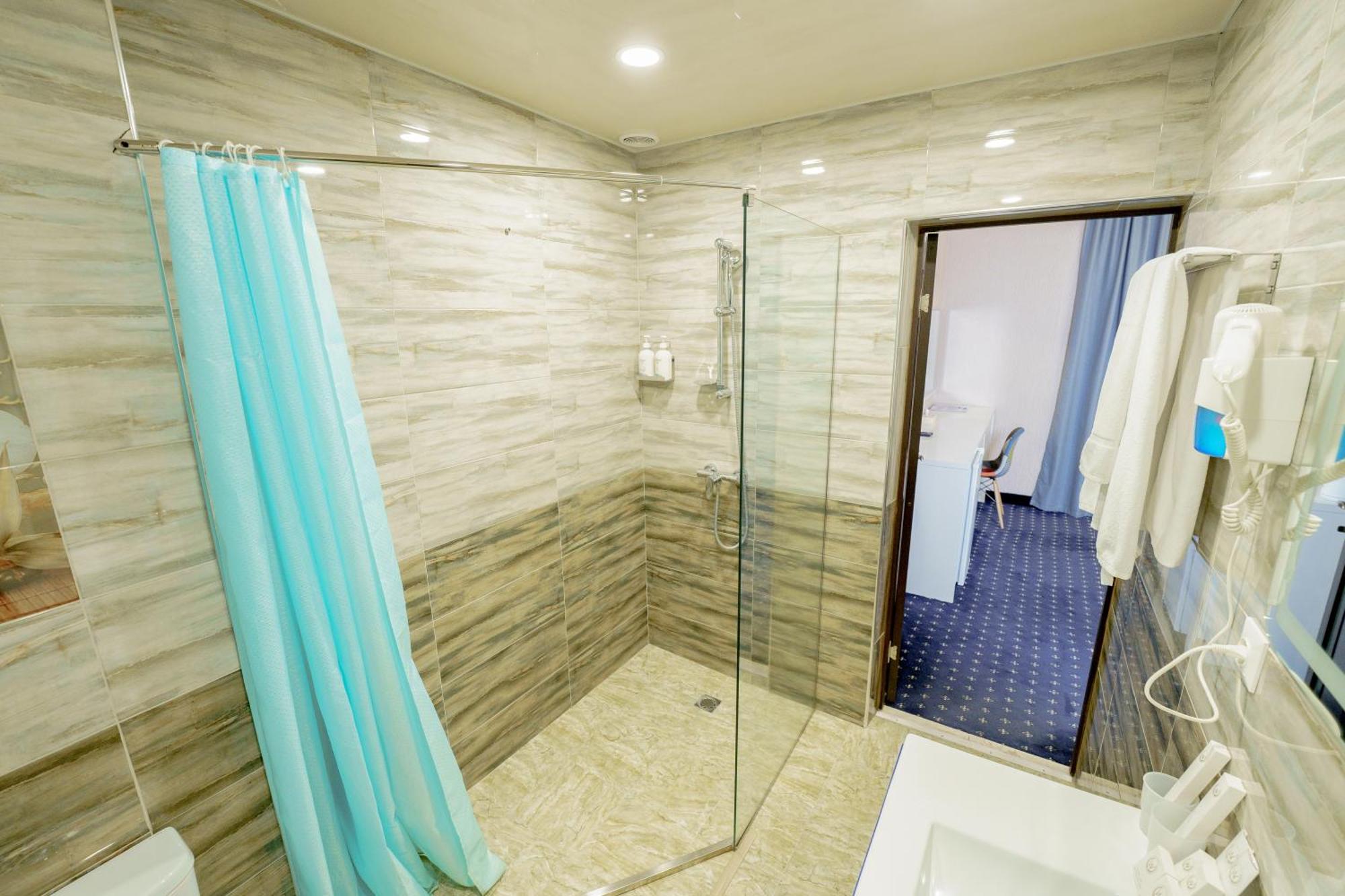 Welcome Inn Hotel Yerevan Exterior photo