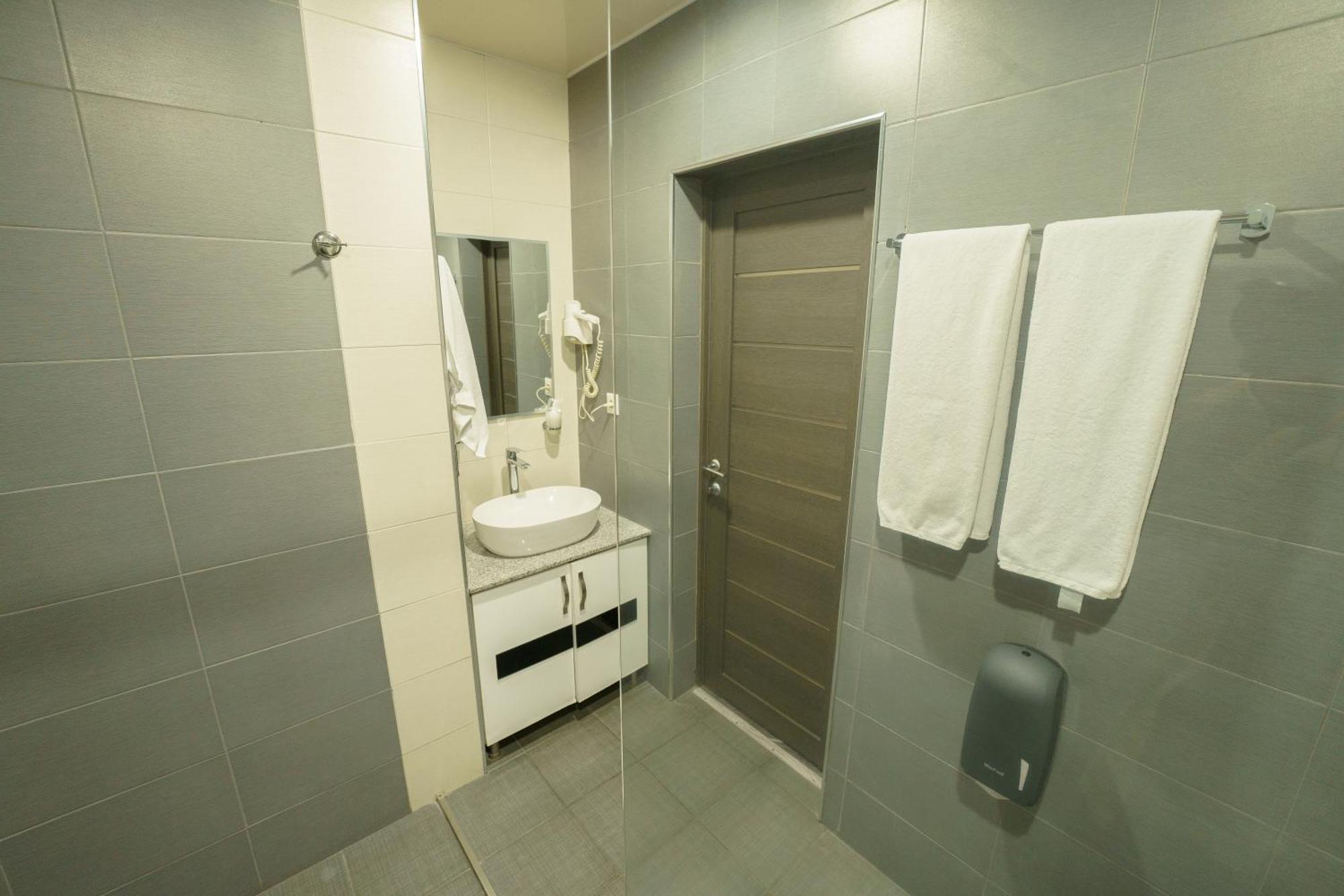 Welcome Inn Hotel Yerevan Exterior photo