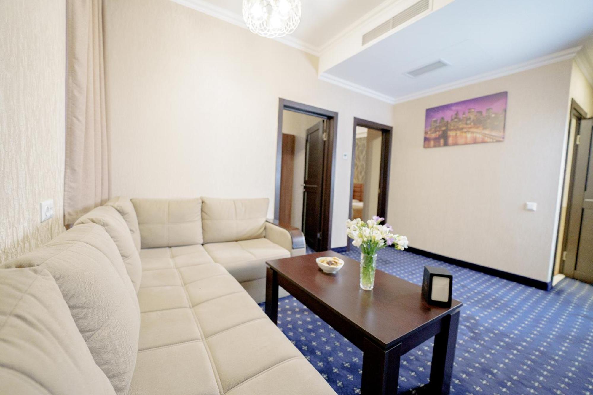 Welcome Inn Hotel Yerevan Exterior photo