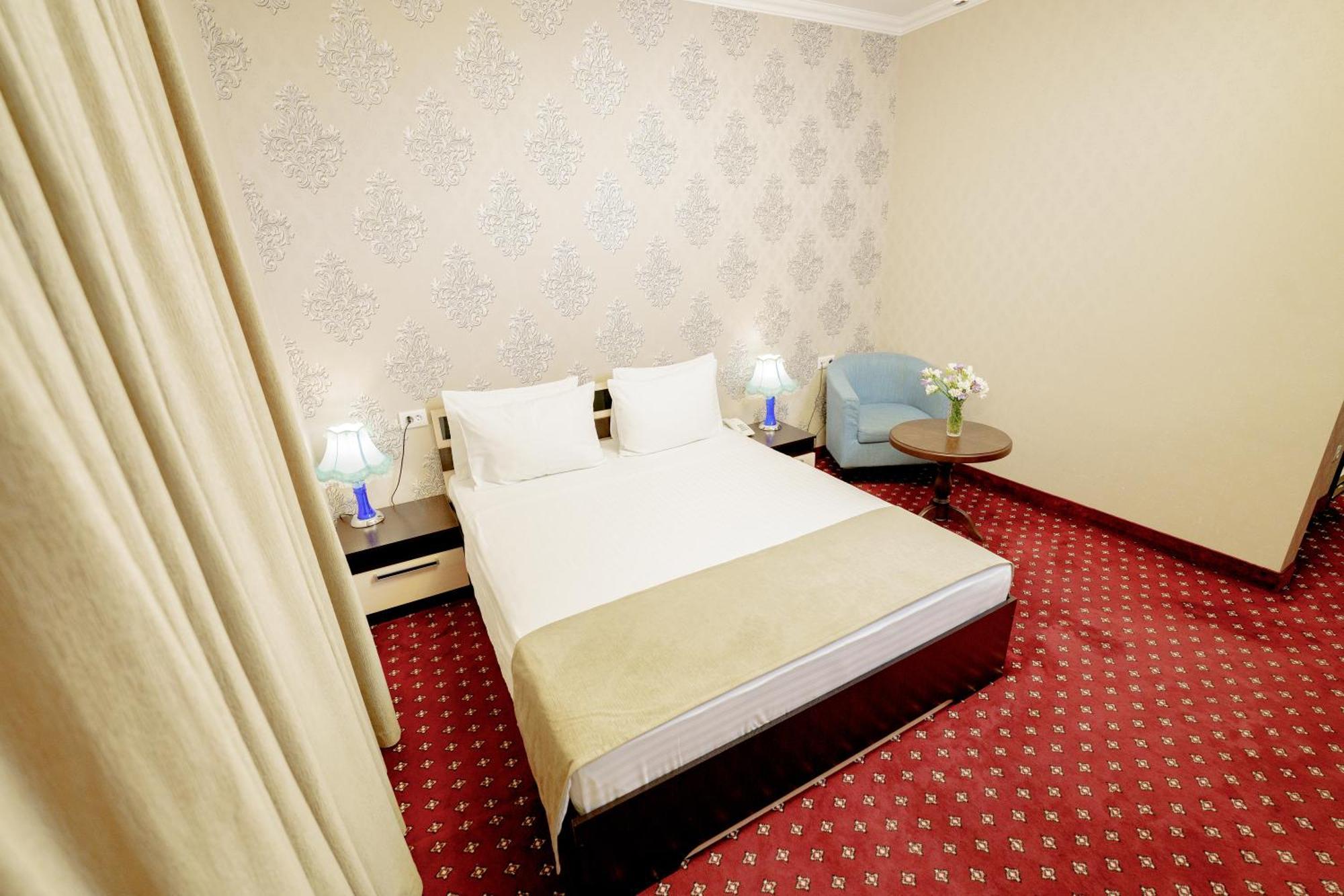 Welcome Inn Hotel Yerevan Exterior photo