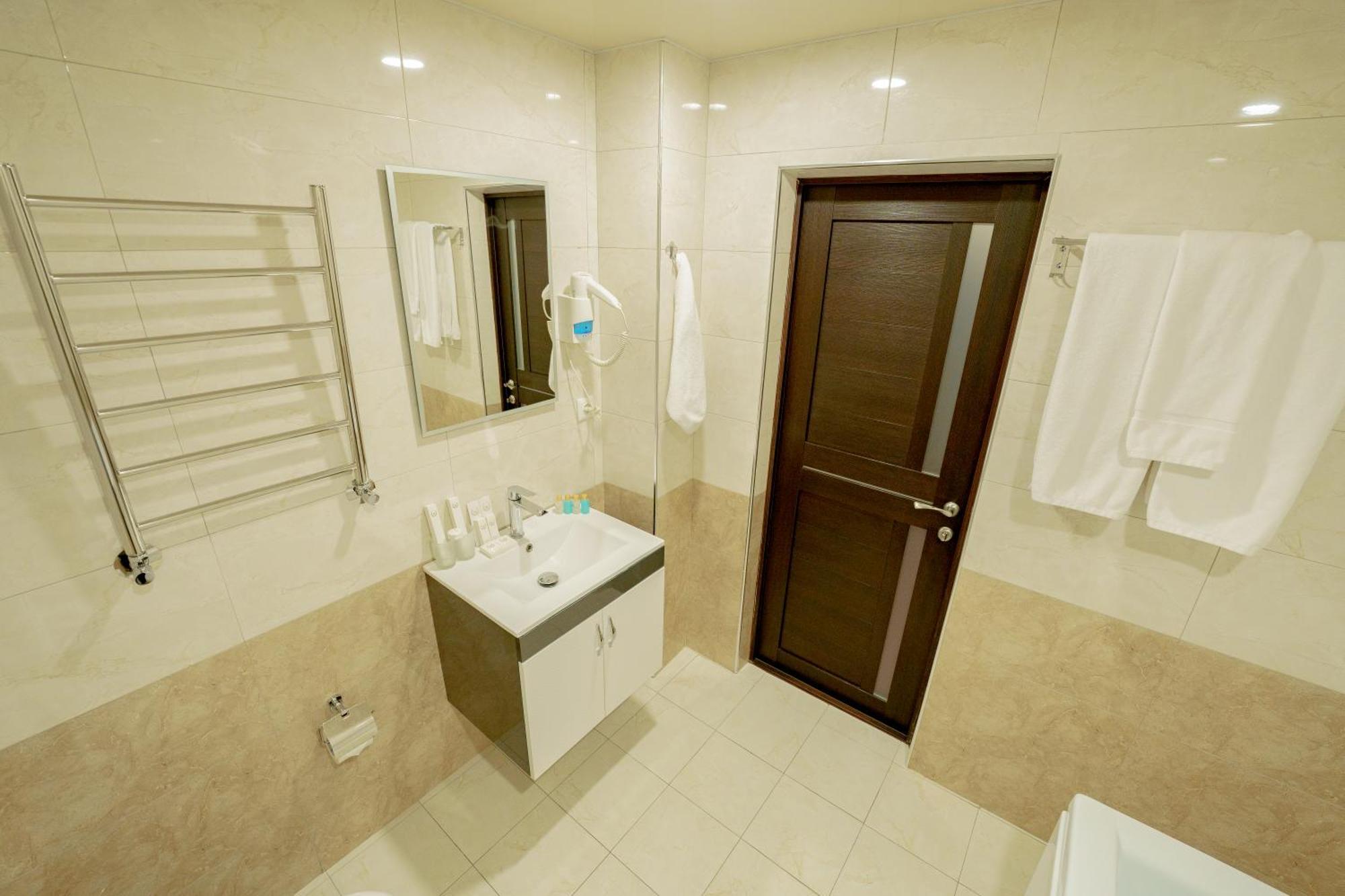Welcome Inn Hotel Yerevan Exterior photo